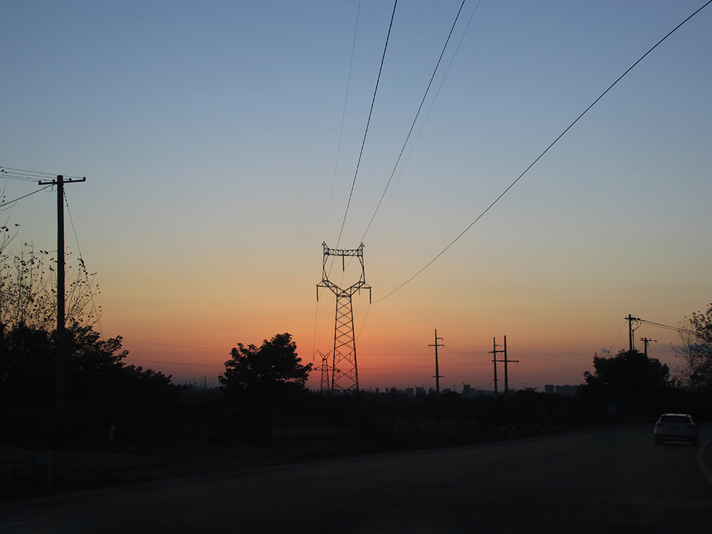 剪影·夕阳下的输电线路（20210920）